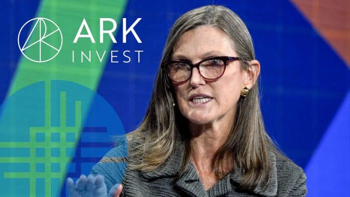 Cathie Wood ซีอีโอ ARK Invest เผย ‘ยังไม่พร้อมลงทุนใน Bitcoin Futures ETF’ ตัวแรกของสหรัฐฯ