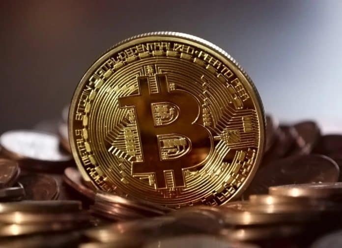 นักเศรษฐศาสตร์ H. Dent คาดการณ์ว่า Bitcoin จะร่วงแตะ $3k ก่อนที่จะพุ่งทะลุ $500k ในครั้งต่อไป