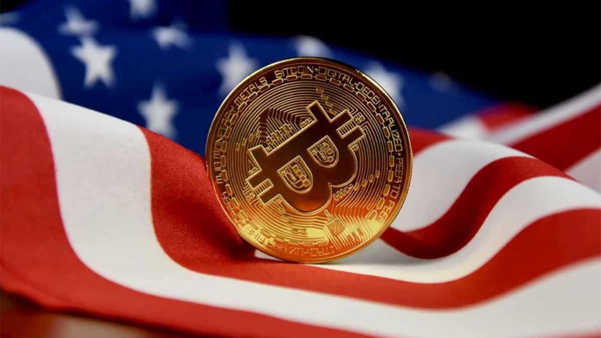ชาวอเมริกัน 70% เชื่อว่า Bitcoin จะกลับมาทำราคาสูงสุดใหม่ (Ath)  ในอีกห้าปีข้างหน้า' และ '46% เชื่อว่า Ethereum มีโอกาสแซงหน้า Bitcoin'  Cryptovantage สำรวจล่าสุด ▻ Siam Bitcoin