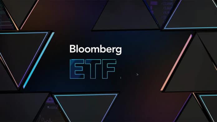 นักวิเคราะห์ของ Bloomberg ETF เชื่อว่า ก.ล.ต. จะอนุมัติ spot Bitcoin ETF ชุดแรก 12 รายการ ตั้งแต่วันที่ 9 พ.ย. ถึง 17 พ.ย. นี้